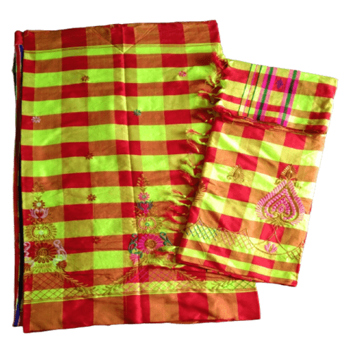 Couples Traditional Kacha & Saree (Embroidered 189443)